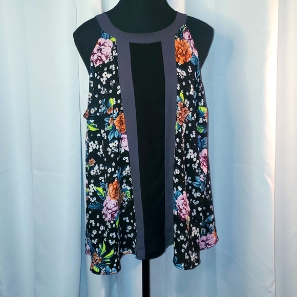 TORRID Tank - Picture 1 of 4